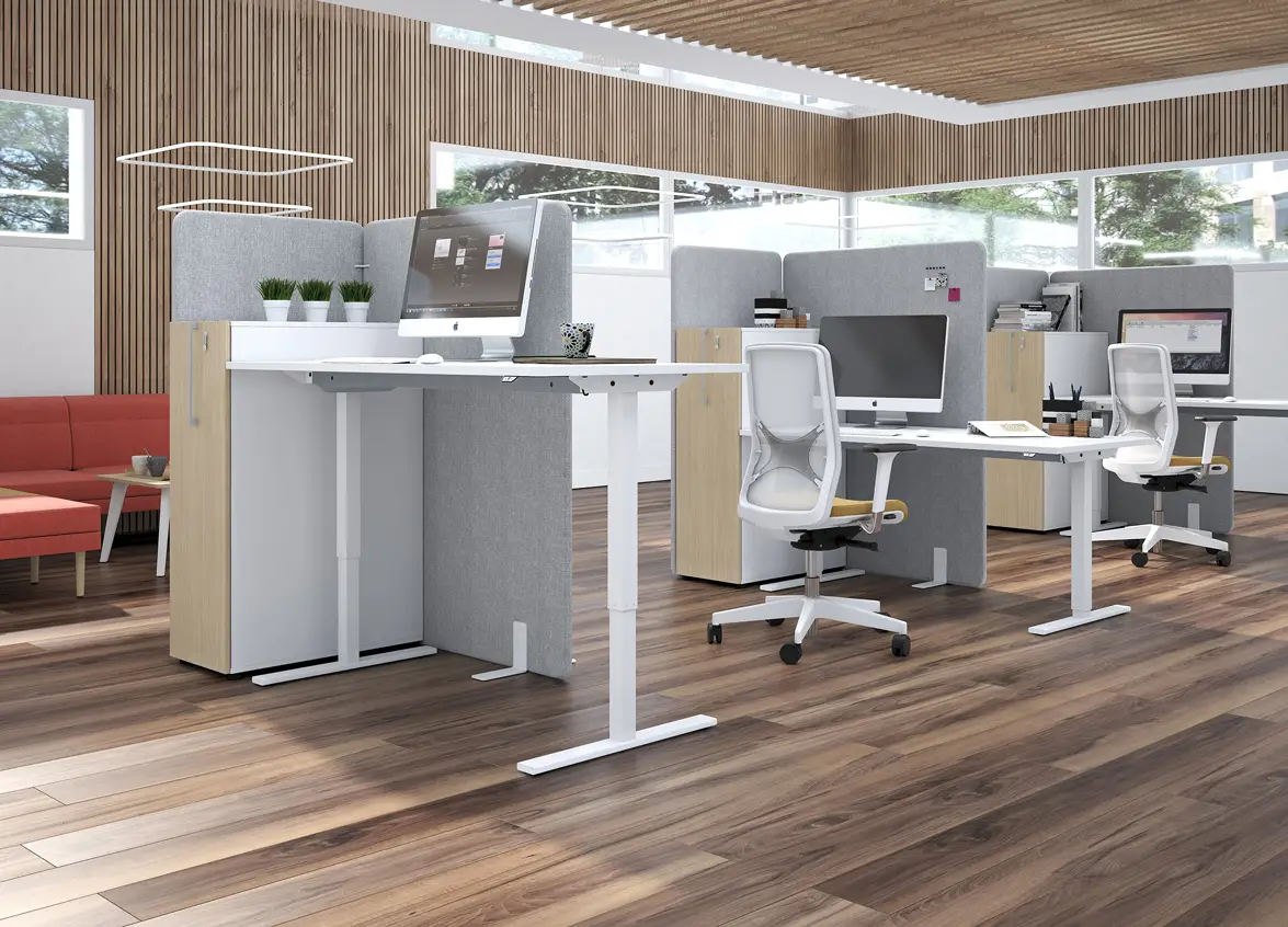 Universelles Sitz-Steh-Schreibtischsystem, das für eine moderne Arbeitsumgebung entwickelt wurde und dadurch perfekt an die individuellen Bedürfnisse der Nutzer angepasst ist. ItalOffice bietet modernes Design in 1230 Wien!